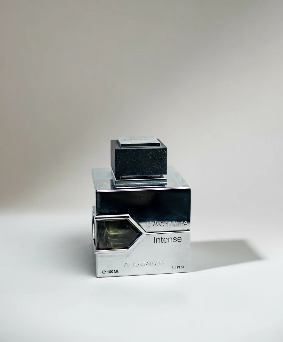 L'Aventure Intense Perfume